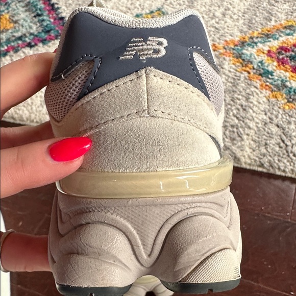 New balance 9060 boys 7 - Picture 11 of 15